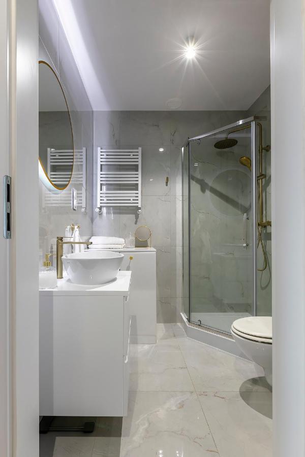 Apartament Fabryczna 19 By Farkas *